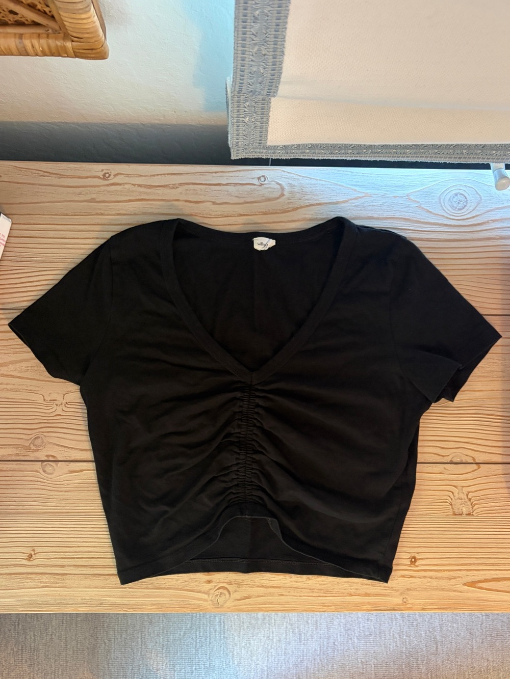 Wilfred Black Ruched V-Neck Crop Tee